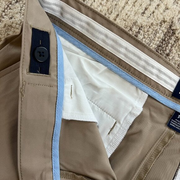 NWOT Lands End Boys Active Performance Chino Shorts - Husky - Size 14- Khaki - Picture 5 of 7